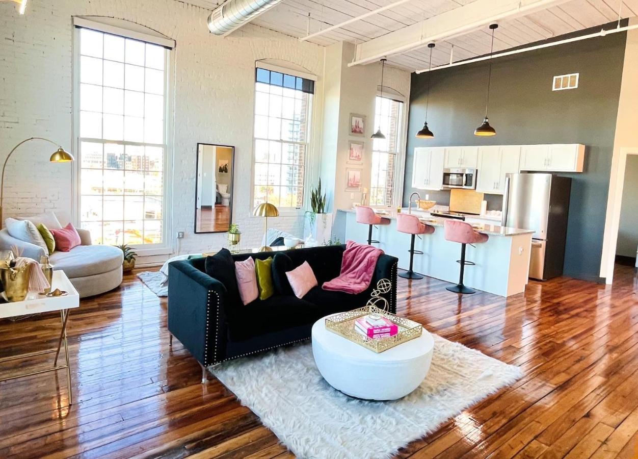 2Br 2Br Le Chateau 505 Lux Penthouse In A Historic Building Utica Luaran gambar