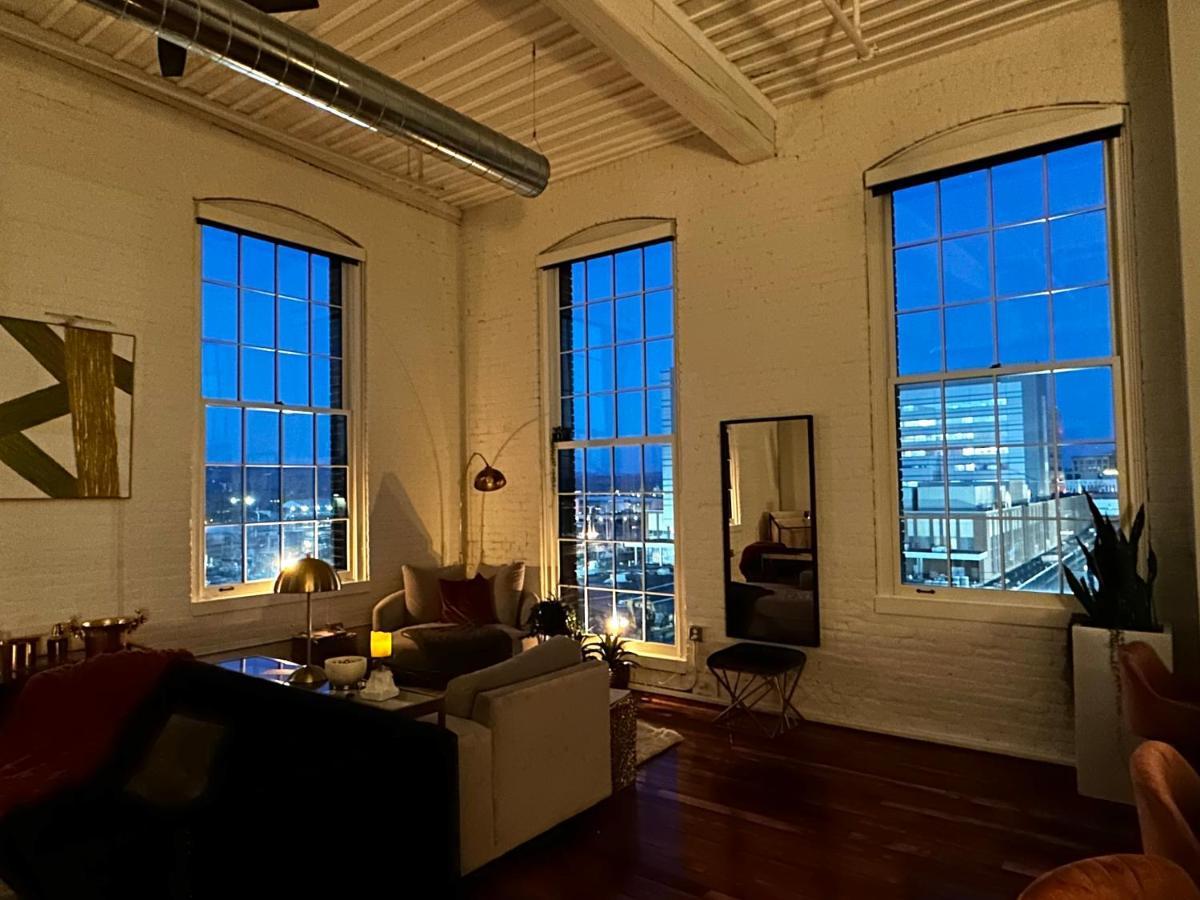 2Br 2Br Le Chateau 505 Lux Penthouse In A Historic Building Utica Luaran gambar