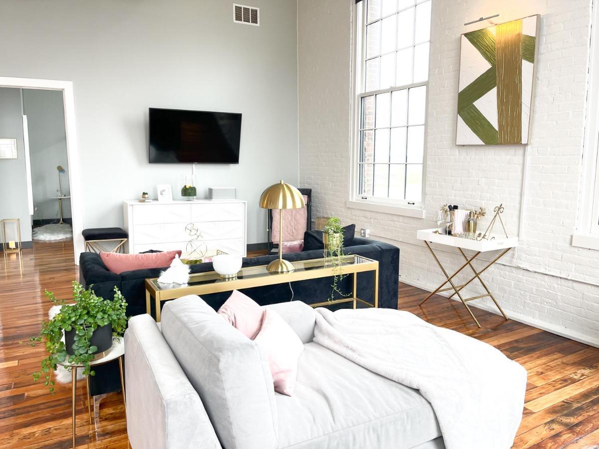 2Br 2Br Le Chateau 505 Lux Penthouse In A Historic Building Utica Luaran gambar