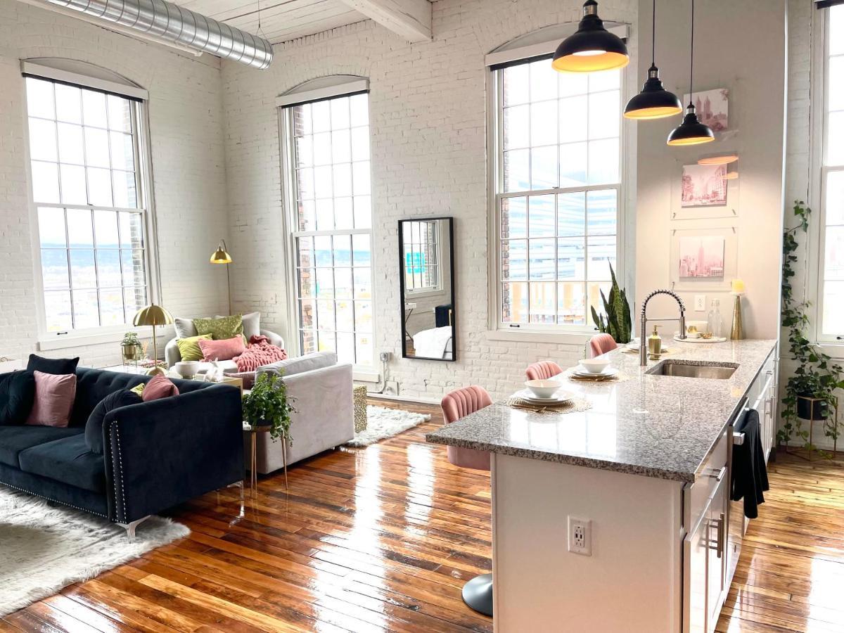 2Br 2Br Le Chateau 505 Lux Penthouse In A Historic Building Utica Luaran gambar